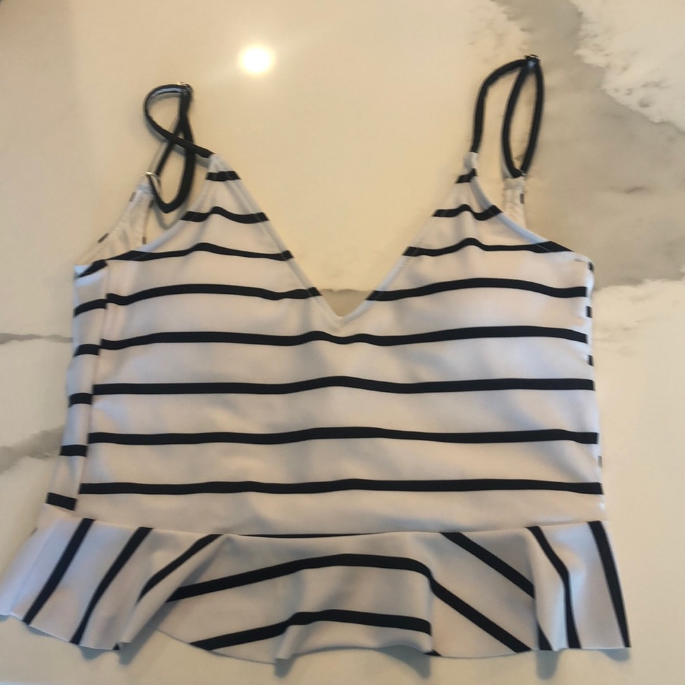 Kortni Jeane XS Scoop Neck Top